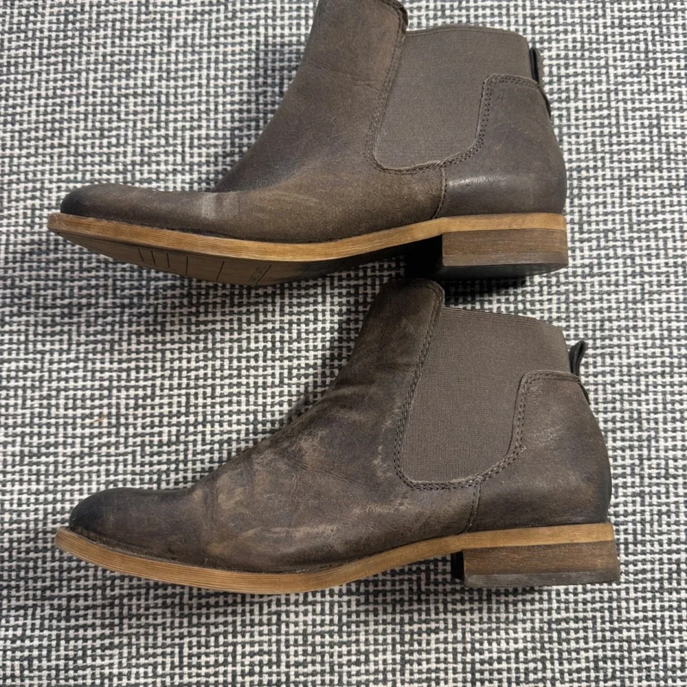 Franco Sarto Womens Dark Brown Distressed Leather Chelsea Ankle Boots Size 6.5